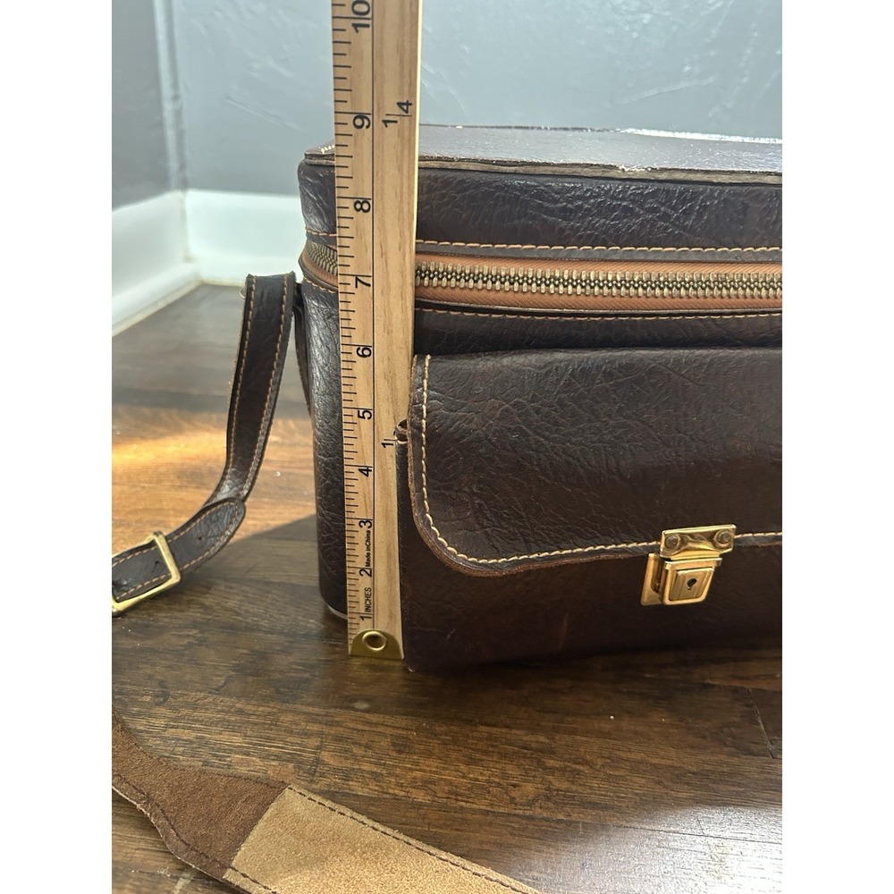 Vintage Camera Bag Brown Leather Carrying Case Shoulder Strap Collectable Prop - Picture 8 of 12